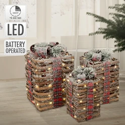 3er Set LED Weihnachtsgeschenkboxen warmweiß aus Rattan mit Timer und Kunstschnee 5609