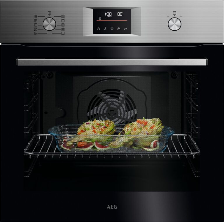 AEG 5000 SurroundCook® / Einbaubackofen / Pyrolytische Selbstreinigung / Edelstahl mit Antifingerprint OU5PB40ZSM