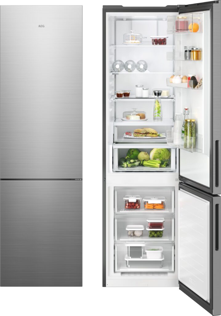 AEG 7000 GreenZone / Freistehende Kühl-Gefrierkombination / 2020 mm / 362 L / NoFrost ORC7P361CX
