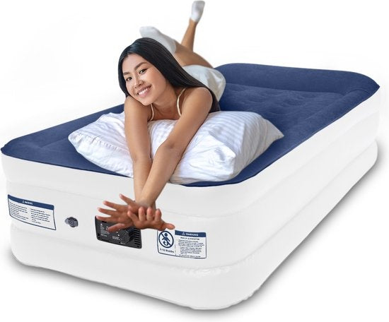 LifeGoods Luftmatratze - 1 Person - mit integrierter Pumpe - inkl. Tragetasche und Reparaturset - Weiß/Blau Hobby & Sport