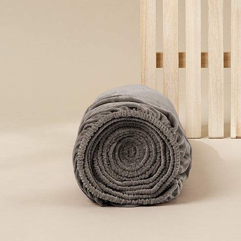 SJUMO Silky Smooth - Warm Grey - Spannbetttuch - 200/210 x 180cm Wohnen & Kochen
