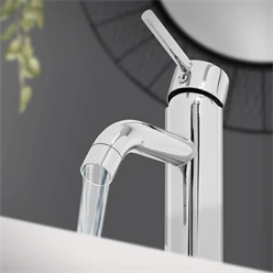 Waschtischarmatur fürs Badezimmer 150x54x175 mm Chrom aus Messing von LuxeBath 8116