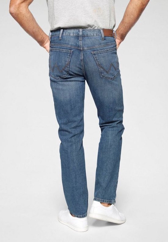 Wrangler - MID STONE REGULAR - B32 X L30 Kleidung